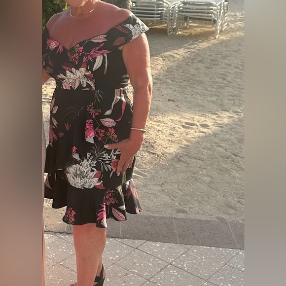 City Chic Off The Shoulder Black Floral Dress - Picture 1 of 2